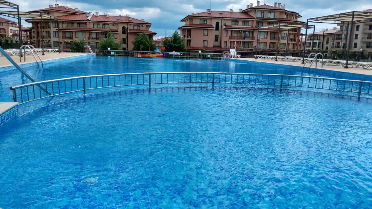 Sorrento Sole Mare Aparthotel Sveti Vlas Ngoại thất bức ảnh