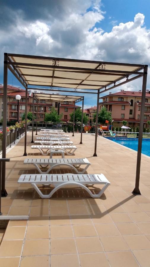 Sorrento Sole Mare Aparthotel Sveti Vlas Ngoại thất bức ảnh