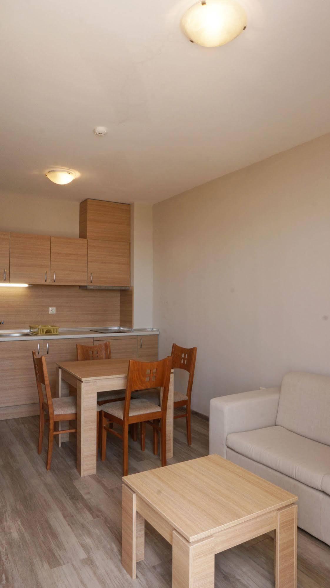 Sorrento Sole Mare Aparthotel Sveti Vlas Ngoại thất bức ảnh