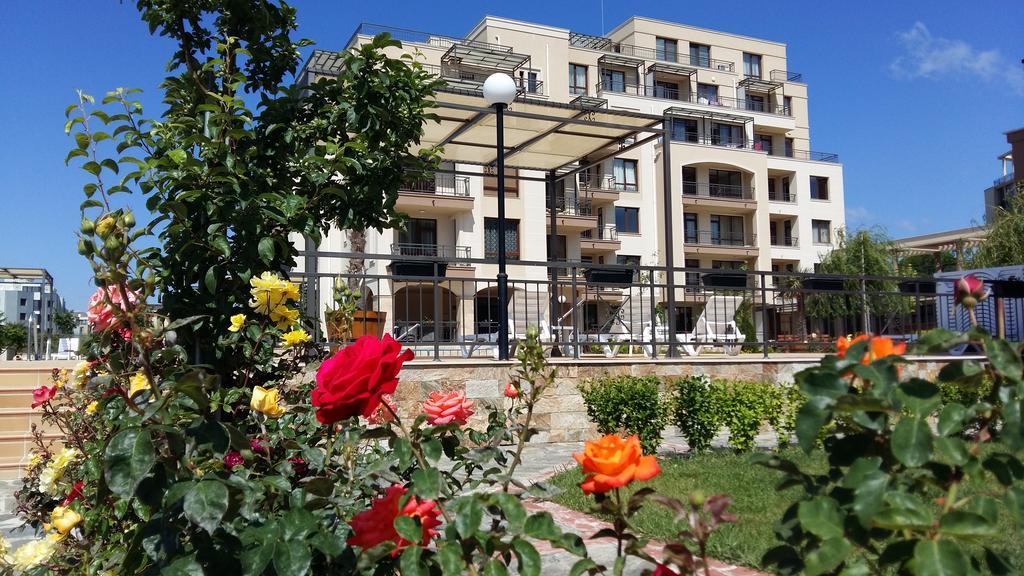 Sorrento Sole Mare Aparthotel Sveti Vlas Ngoại thất bức ảnh