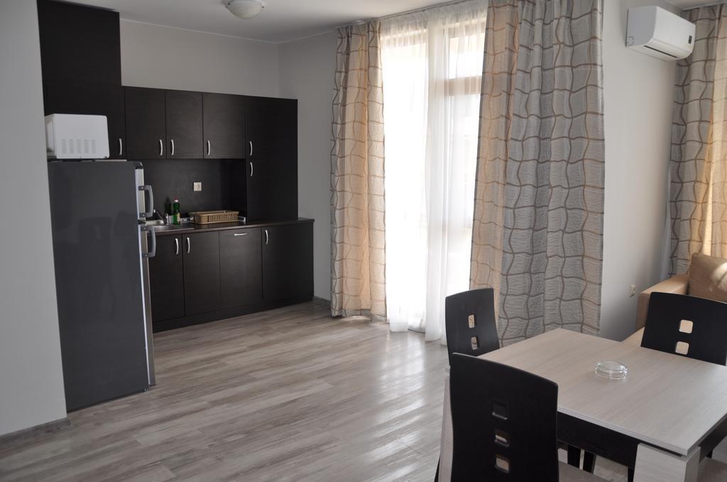 Sorrento Sole Mare Aparthotel Sveti Vlas Ngoại thất bức ảnh