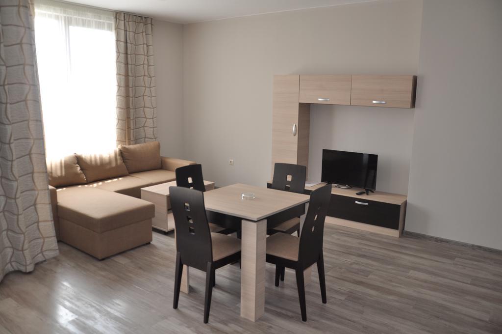 Sorrento Sole Mare Aparthotel Sveti Vlas Ngoại thất bức ảnh