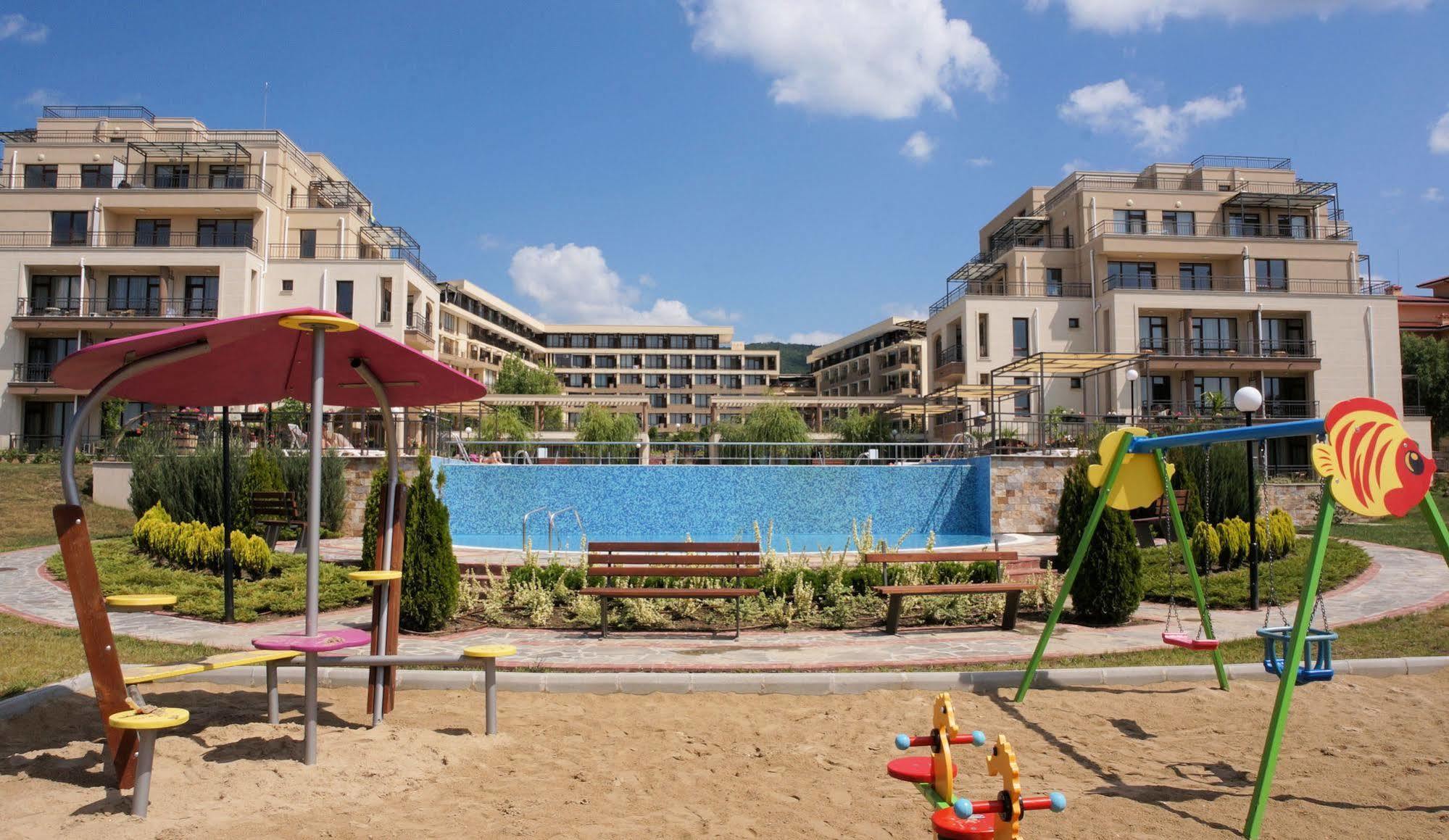 Sorrento Sole Mare Aparthotel Sveti Vlas Ngoại thất bức ảnh
